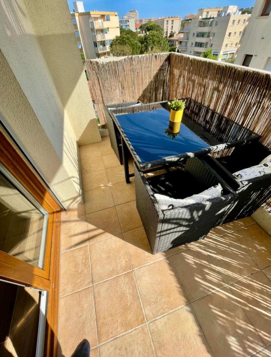 Appartement Studio Cosy Proche Plage Fréjus
